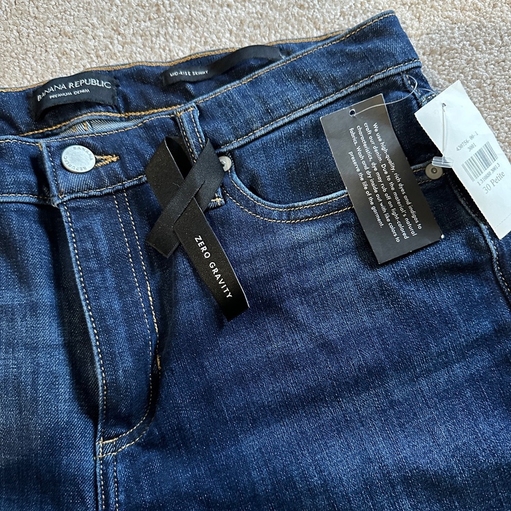 Banana Republic mid-rise skinny jeans 30P